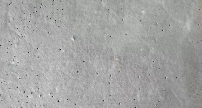 基面不润湿，干刷涂料有啥后果