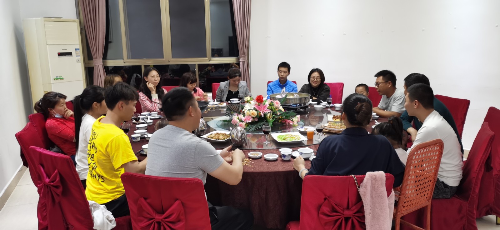 用心才能创新，竞争才能发展。